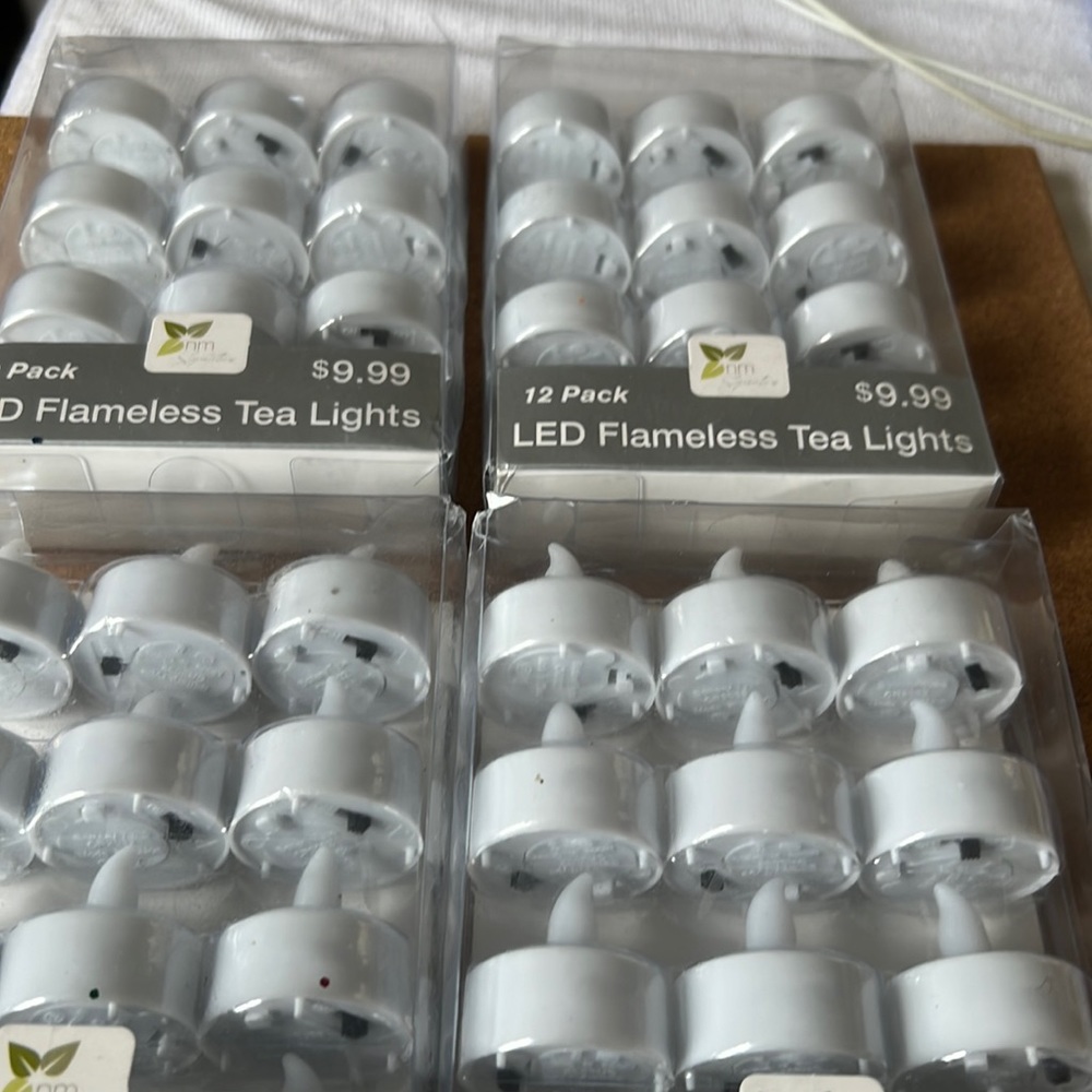 New 4pks 12 LED Flameless Tea Lights $20